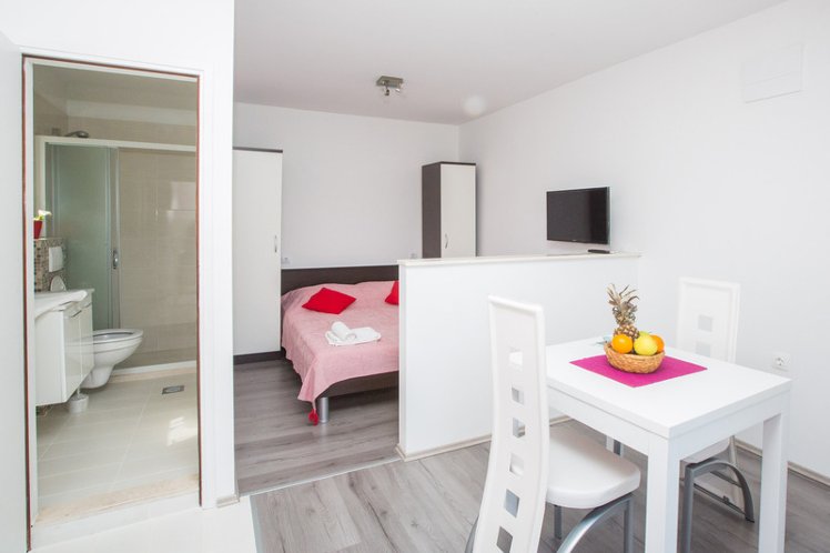 STUDIO WITH BALCONY Room