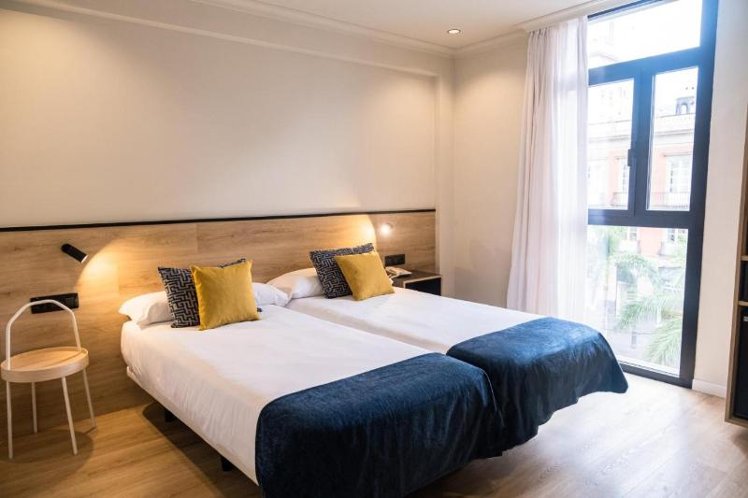 DOUBLE SINGLE USE WITH BALCONY Room