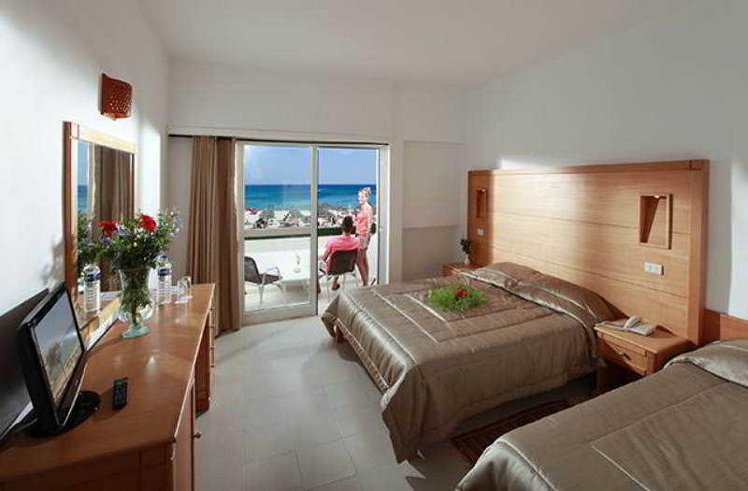 DOUBLE STANDARD Room