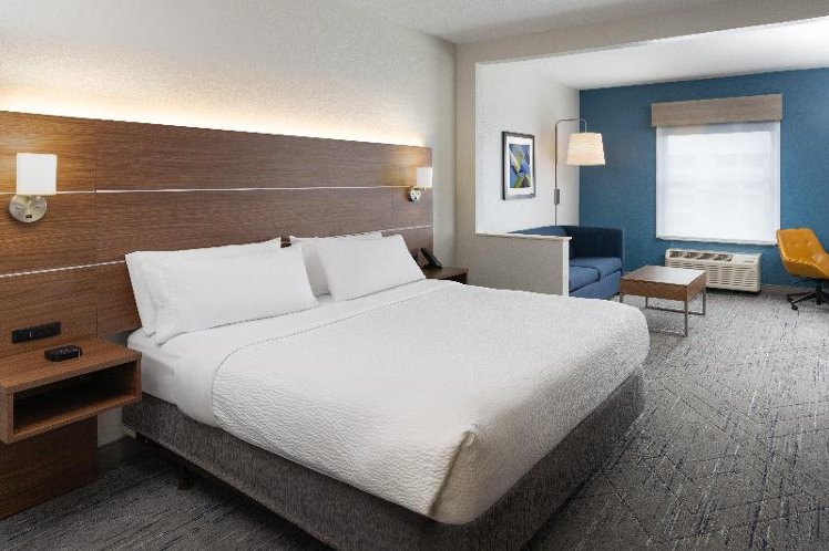 DOUBLE Accessible KING SIZE BED Room