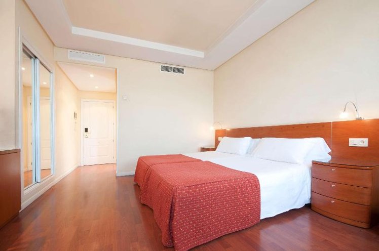DOUBLE STANDARD Room