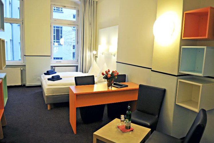 Alex Hotel