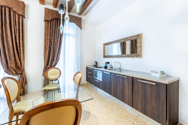 San Teodoro Palace  - Luxury Apartments
