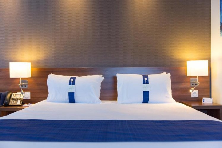 DOUBLE STANDARD Room