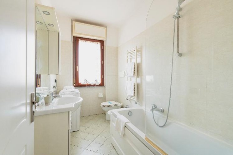 APARTMENT ONE BEDROOM ONE BATHROOM Room