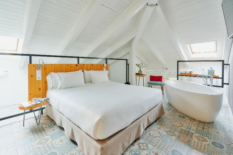 DOUBLE DELUXE Room