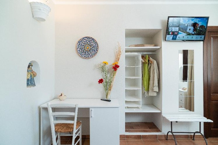 DOUBLE SINGLE USE STANDARD Room