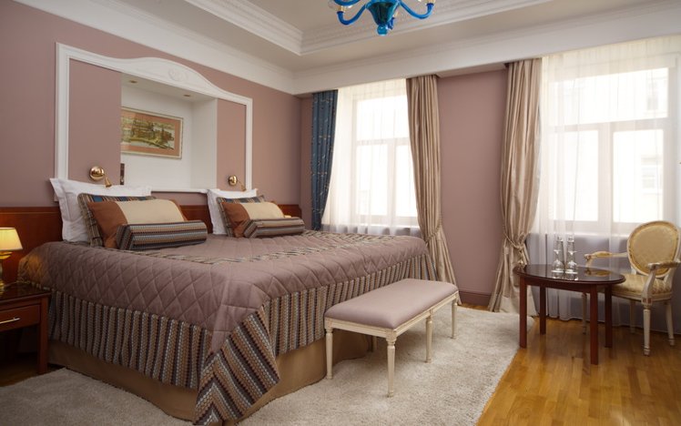 Helvetia Deluxe Hotel
