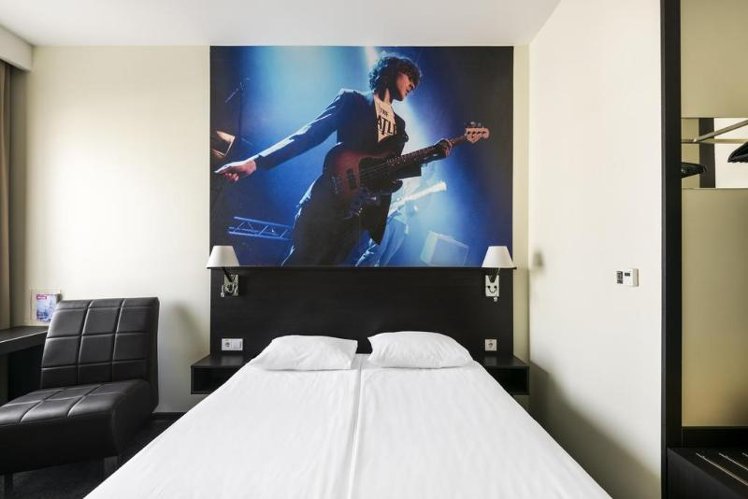 TWIN STANDARD Room
