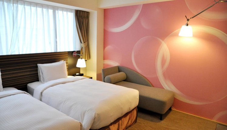 Caesar Park Hotel