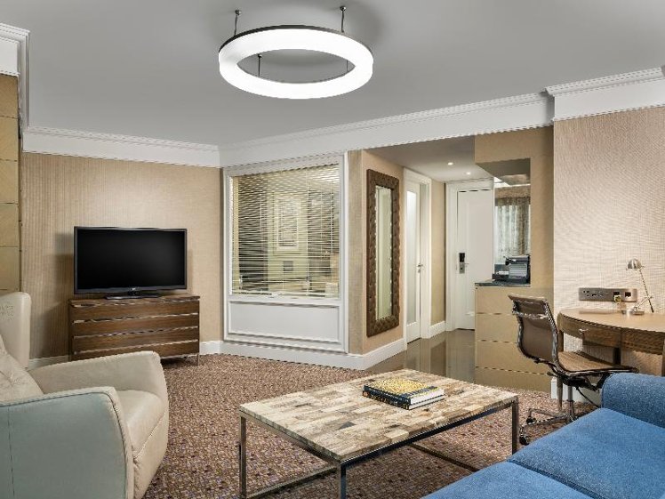 SUITE CITY VIEW Room