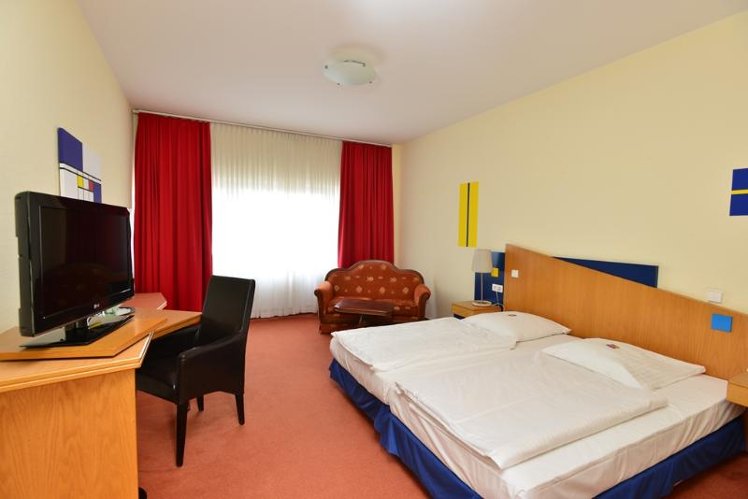 Double or Twin SUPERIOR Room