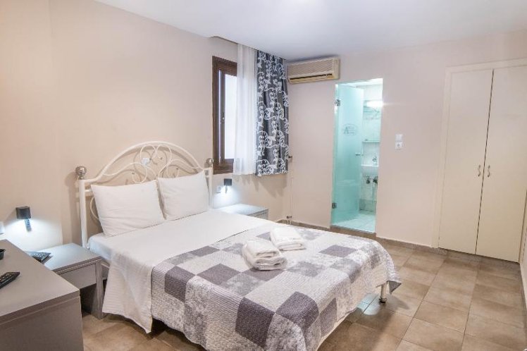 SINGLE STANDARD Room