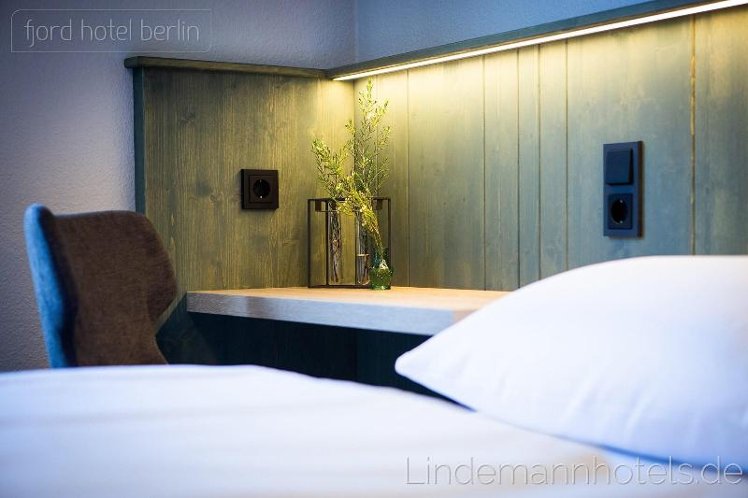 SINGLE STANDARD Room