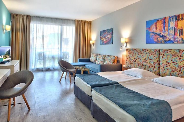 DOUBLE DELUXE Room