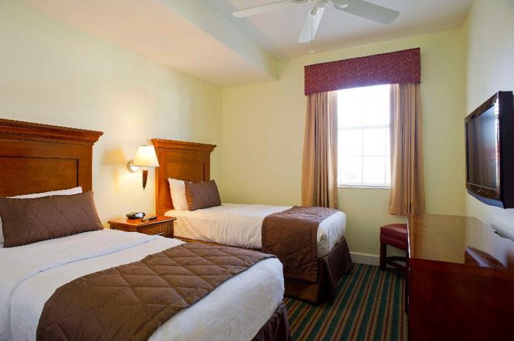 SUITE THREE BEDROOMS Room