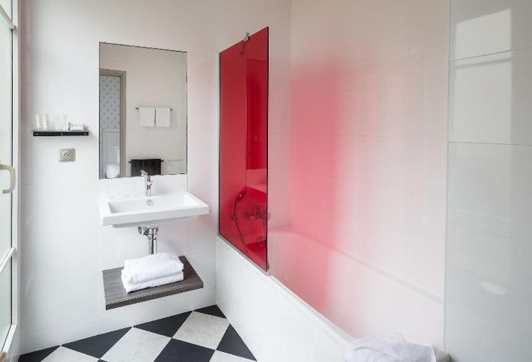 DOUBLE STANDARD Room
