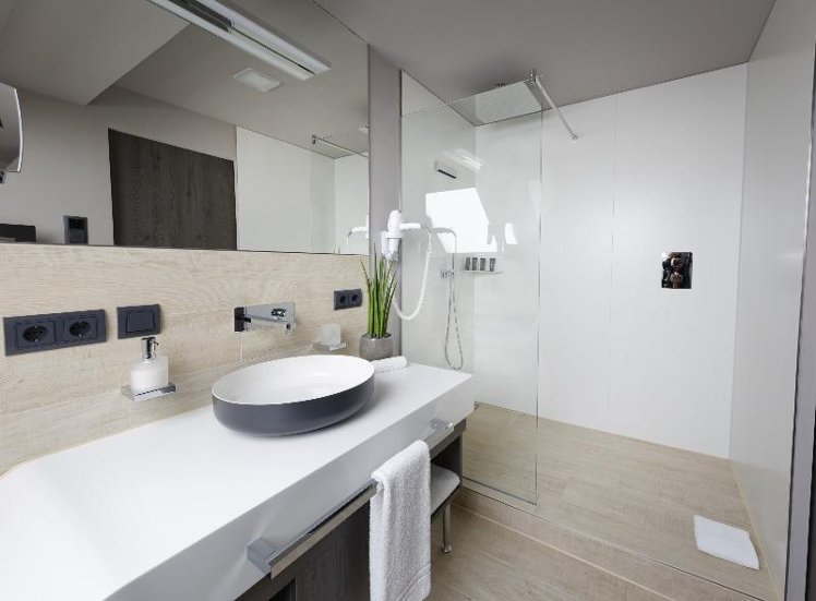 SINGLE BUSINESS Room