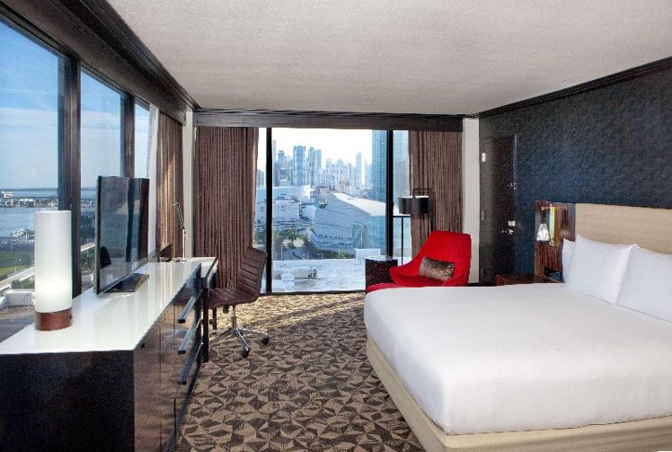 DOUBLE KING SIZE BED Room