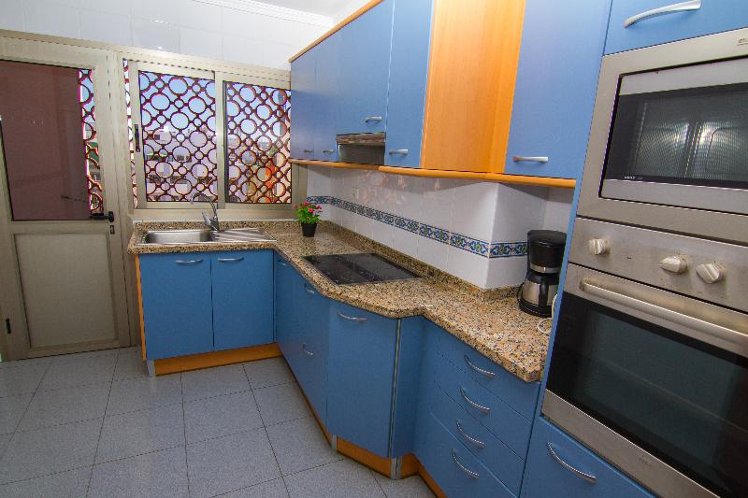FAMILY ROOM WITH KITCHENETTE Room