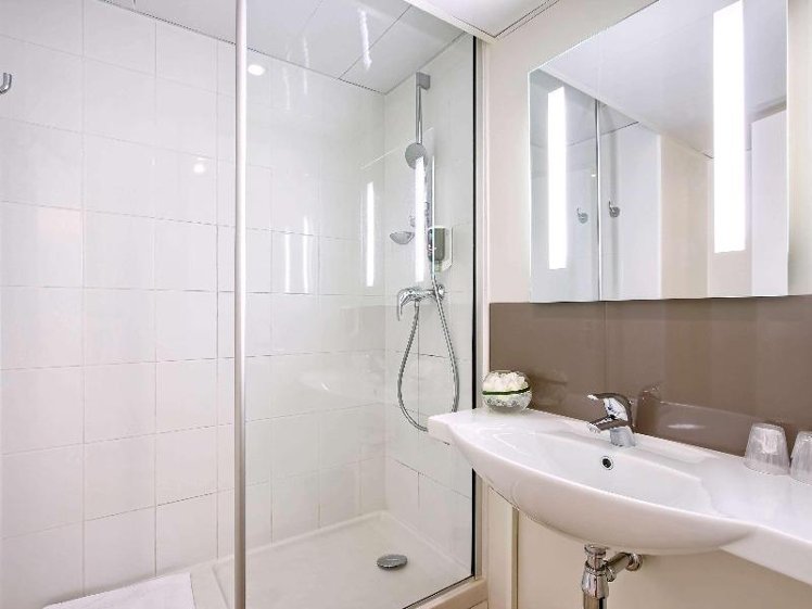 DOUBLE STANDARD Room