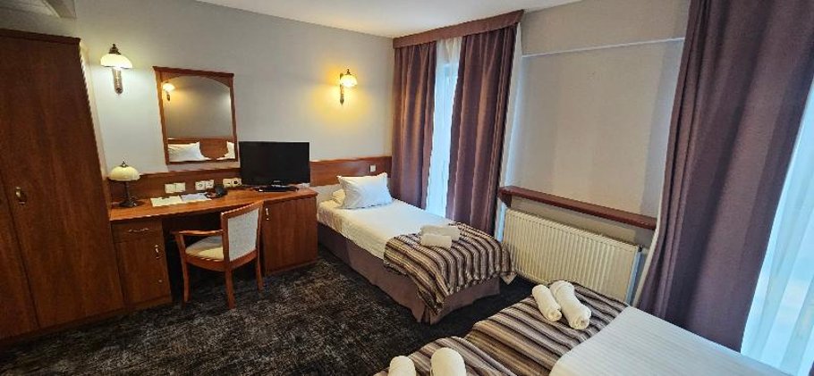 TRIPLE STANDARD Room