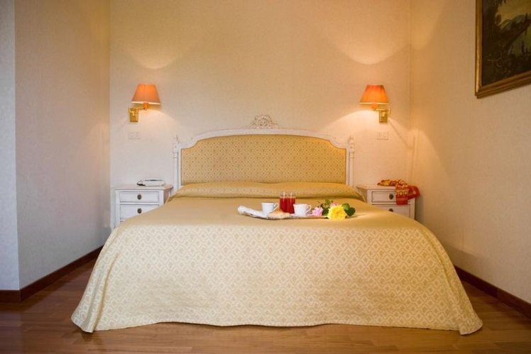 TRIPLE CLASSIC Room