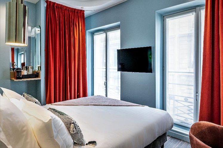 DOUBLE SUPERIOR Room
