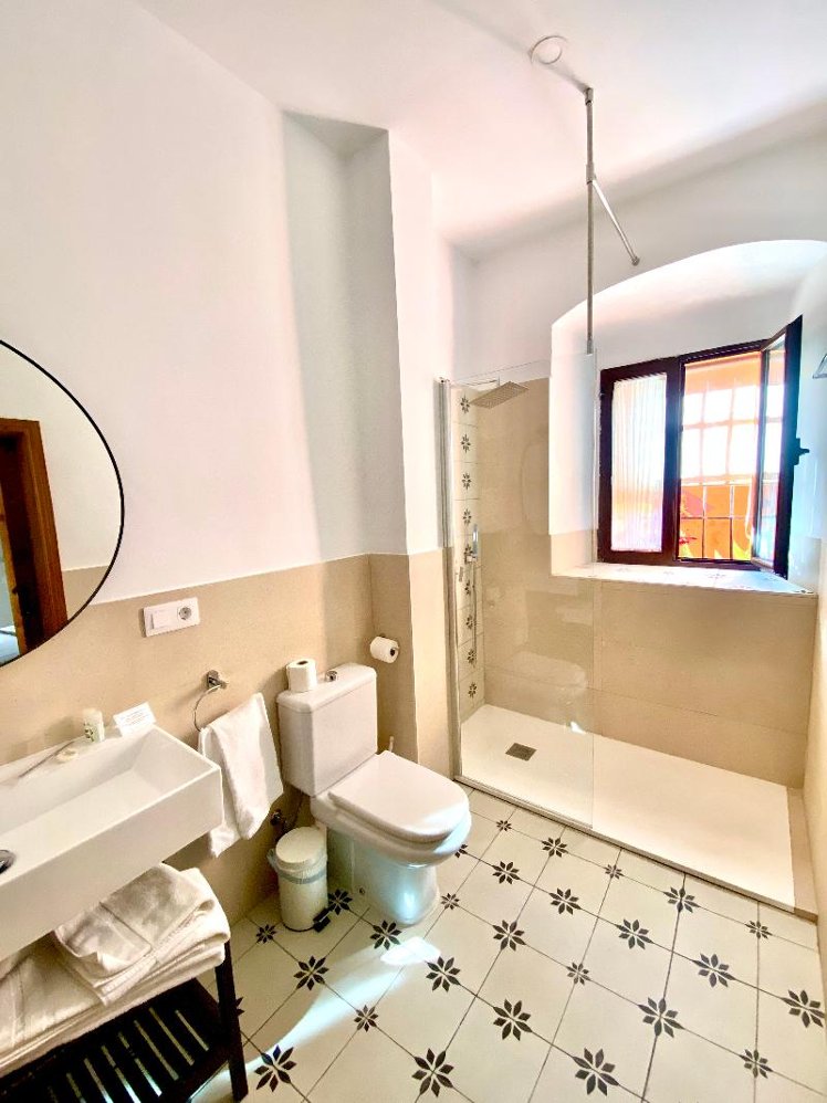DOUBLE STANDARD Room