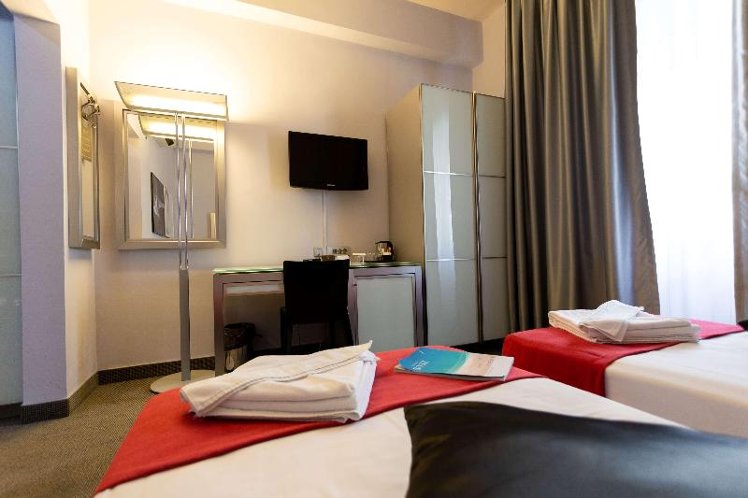 TWIN STANDARD Room