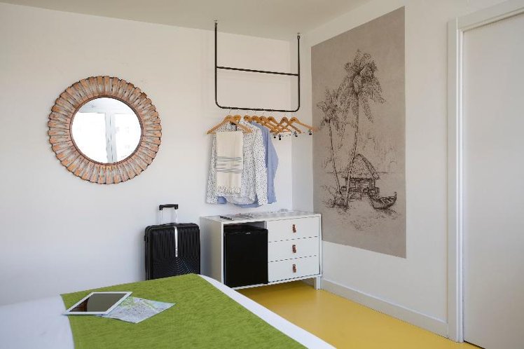 DOUBLE STANDARD Room