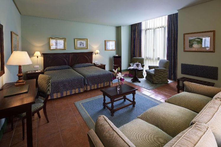 DOUBLE SUPERIOR Room