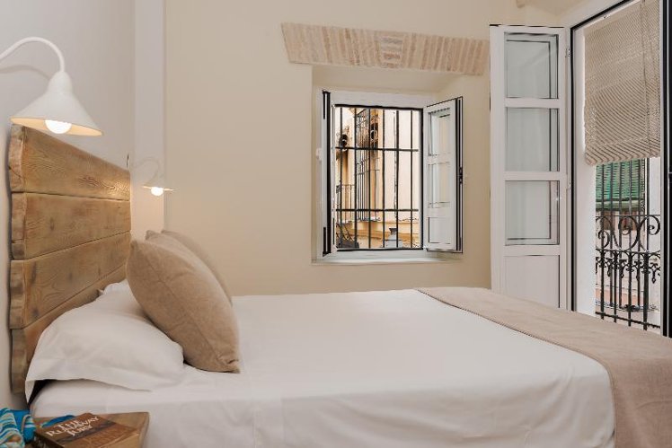 DOUBLE STANDARD Room