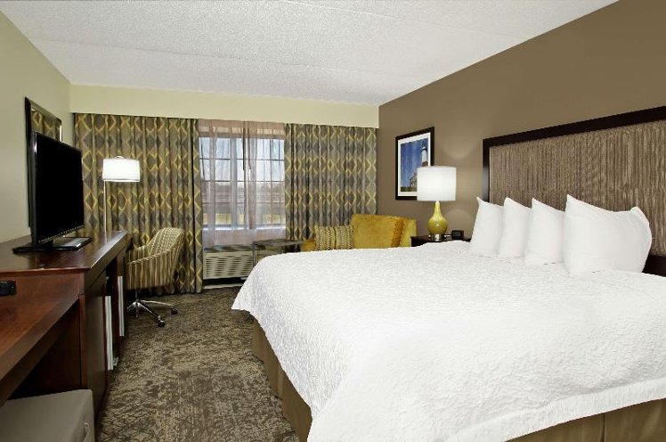 DOUBLE Accessible KING SIZE BED Room