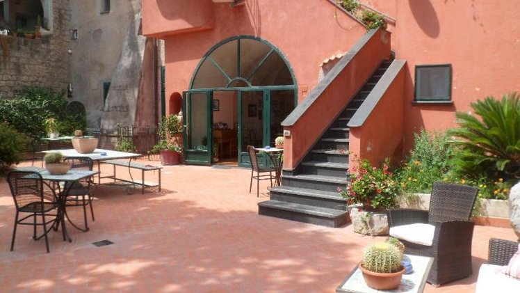Sweet Home Sorrento
