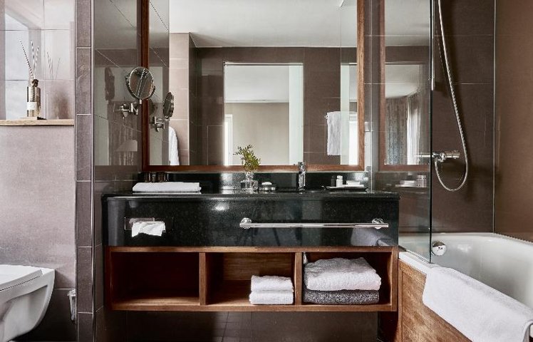 DOUBLE SINGLE USE BAY VIEW Room