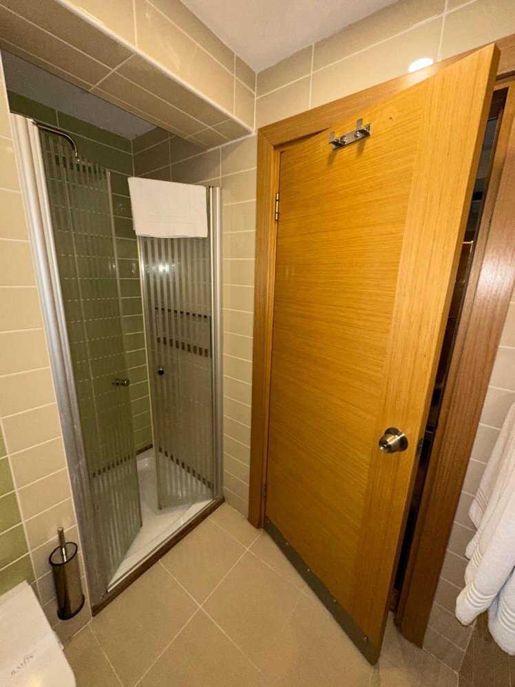 TRIPLE SEA VIEW Room