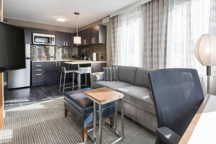 SUITE Accessible KING SIZE BED Room