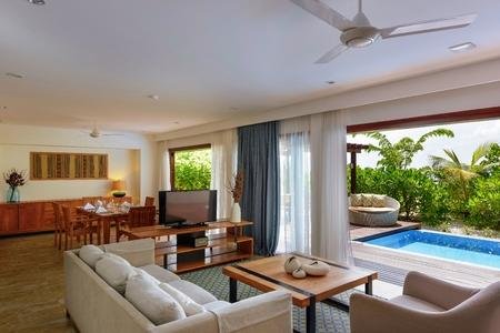 Summer Island Maldives Resort