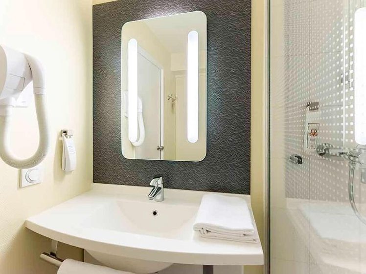 TWIN STANDARD Room