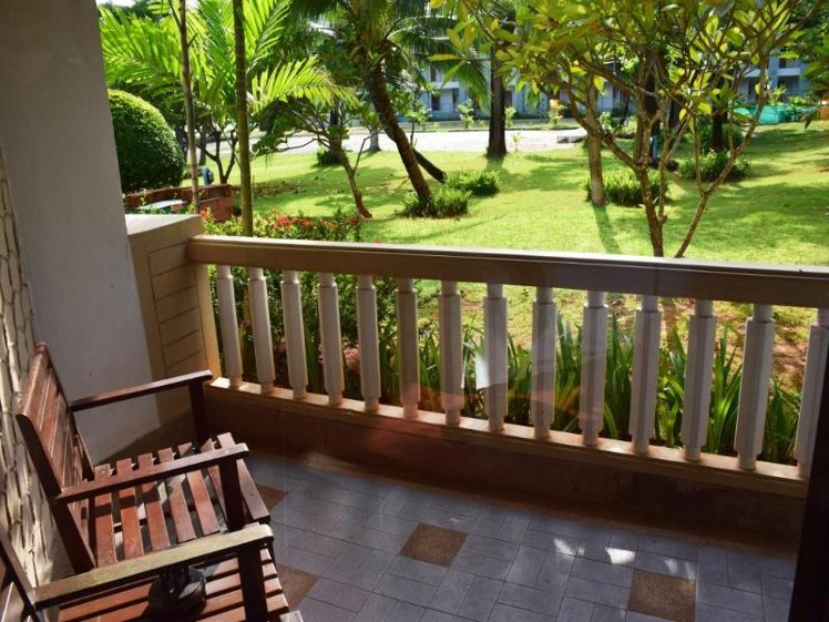 TWIN DELUXE GARDEN VIEW Room