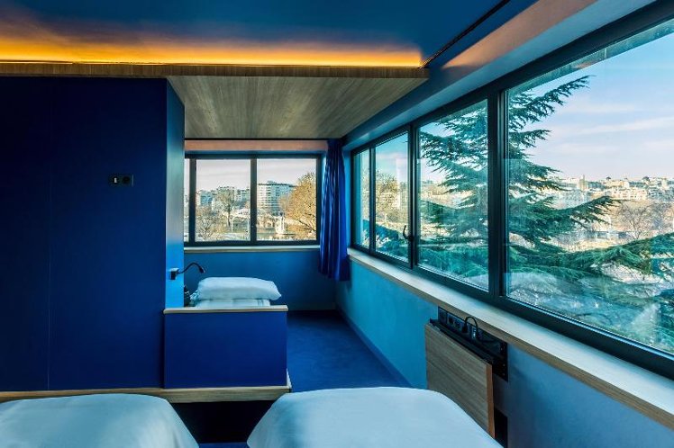 Room CAPACITY 5 ONE BEDROOM Room