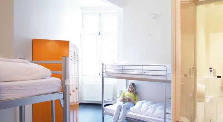 QUADRUPLE STANDARD Room