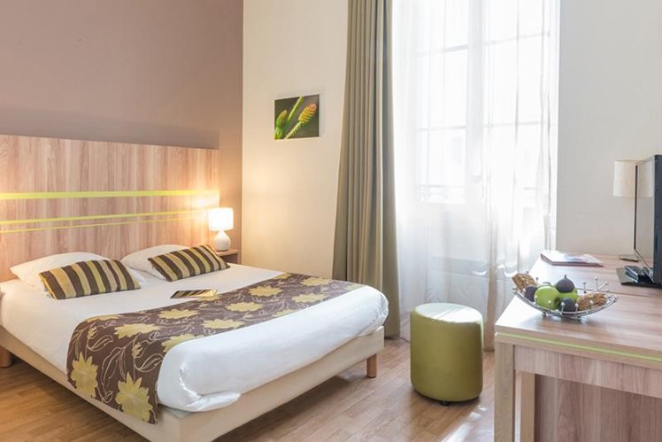 STUDIO SUPERIOR WITH DOUBLE BED Room
