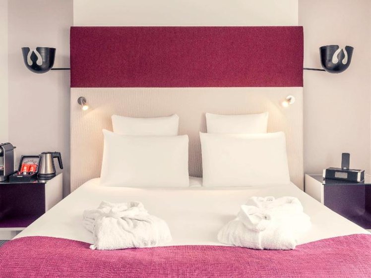 DOUBLE WITH DOUBLE BED Room