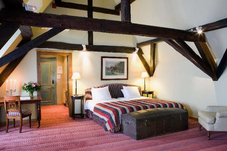 DOUBLE STANDARD Room