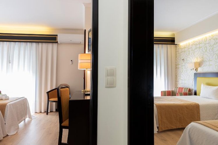 QUADRUPLE STANDARD Room