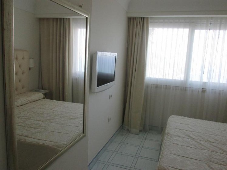 DOUBLE ECONOMY Room