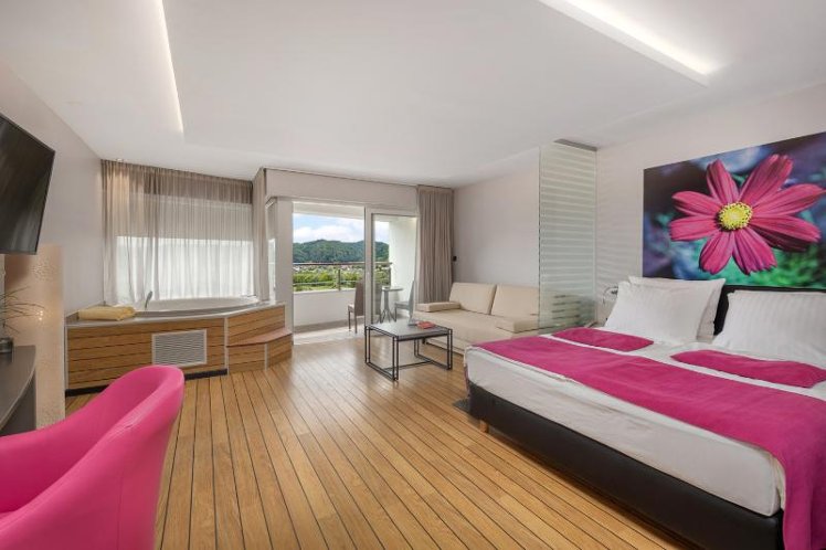 DOUBLE PREMIUM Room