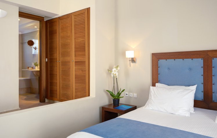 Lakitira Suites